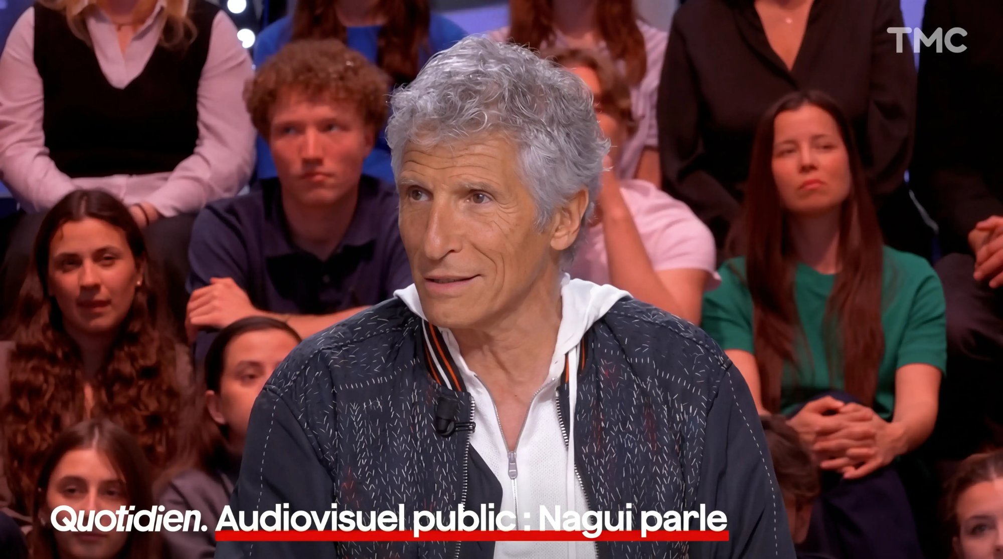 Nagui sur le plateau de Quotidien